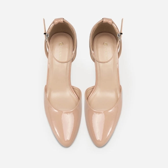 Aquazzura Beige Patent Leather Ankle Strap Heels - Picture 2 of 3